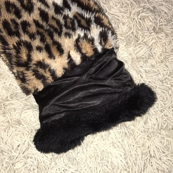 Casual Time Faux-Fur Leopard Print Coat - Picture 8 of 8